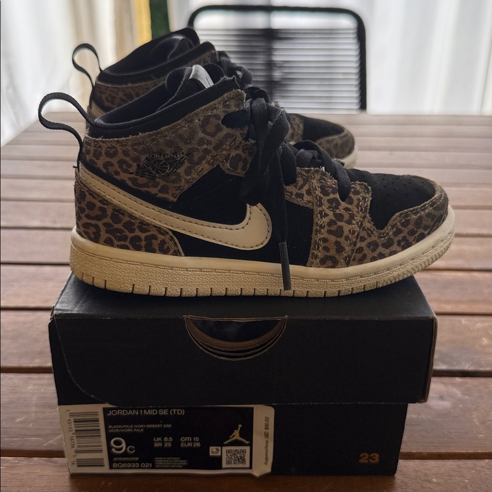 Jordan 1 Mid SE (TD) Leopard - Size 9c